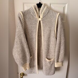 Vintage Partners by Mervins Sweater. Size Large